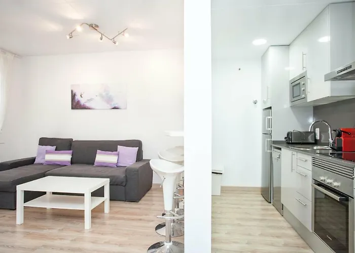 Center & With Sea View Апартаменты *